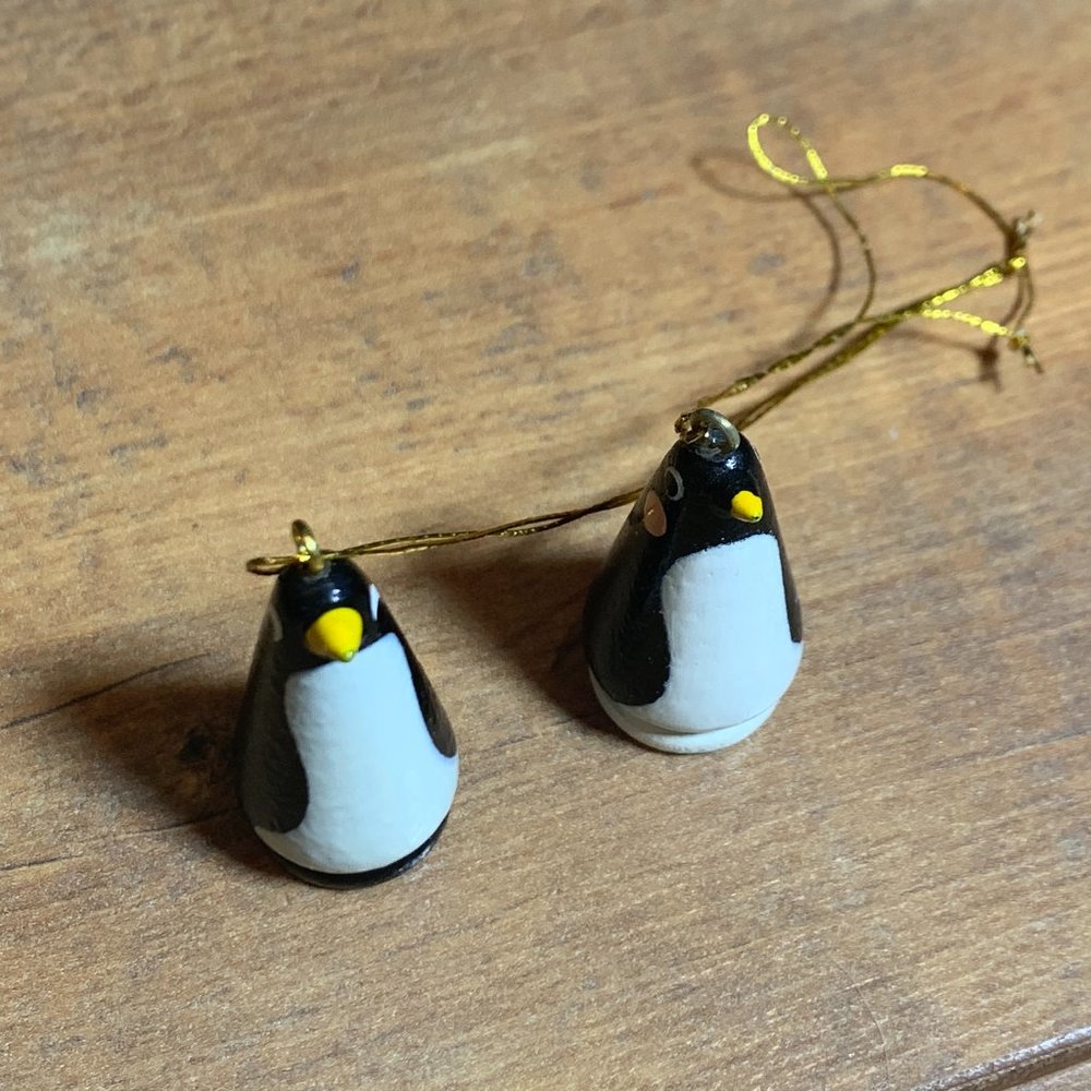 425. Avon Noah's Ark Wooden Penguin Ornaments - Picture 2 of 8